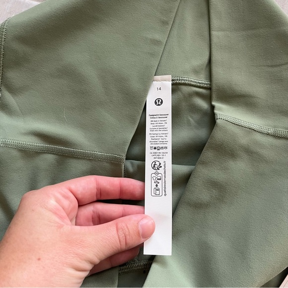 NWT Lululemon Align High-Rise Short 4",
Desert Green, Size 14 - Picture 6 of 6